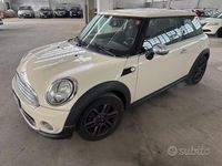 Usado Mini Cooper 90 HP (66 kW) 2007 Bege Citadino