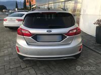 Usata Ford Fiesta Active 100 CV (73 kW) 2019 Grigio Utilitaria