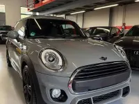 Usata Mini John Cooper Works 102 CV (75 kW) 2018 Moonwalk grey Utilitaria