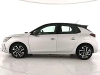Usata Opel Corsa 101 CV (74 kW) 2025 Kaolin white Utilitaria