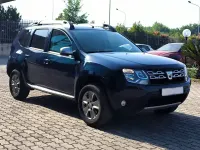 Usata Dacia Duster Lauréate 114 CV (83 kW) 2017 Blu pastello SUV