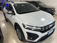 Usata Dacia Sandero Expression 101 CV (74 kW) 2023 Vari colori Berlina