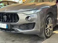 Usata Maserati Levante 275 CV (202 kW) 2017 Grigio SUV