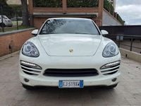 Usata Porsche Cayenne 239 CV (175 kW) 2011 Bianco SUV