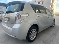 usata Toyota Verso 2,0 TDI 2010 KM CERT FULL OPT