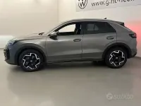 Nuova VW T-Roc R-line 150 CV (110 kW) 2026 Grigio SUV