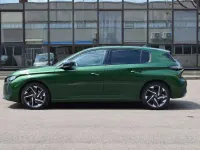 Usata Peugeot 308 Allure 131 CV (96 kW) 2024 Verde olivine Berlina