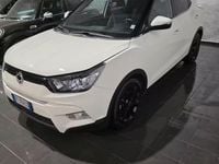 Gebraucht SsangYong Tivoli 116 PS (85 kW) 2016 Weiß SUV