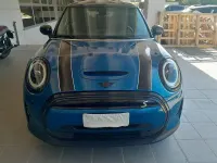 Usata Mini Cooper SE Classic 135 kW (184 CV) 2022 Blu Utilitaria