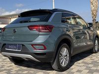 Usata VW T-Roc Life 116 CV (85 kW) 2022 Nero SUV
