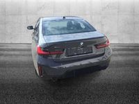 Usata BMW 330e M Sport 292 CV (214 kW) 2023 Grigio Berlina