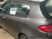 Usata Alfa Romeo 147 120 CV (88 kW) 2007 Nero Utilitaria