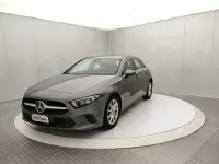 Usata Mercedes A180 Business 116 CV (85 kW) 2018 Grigio scuro Utilitaria