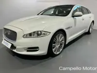 Usata Jaguar XJ Premium Luxury 275 CV (202 kW) 2014 Bianco metallizzato Berlina