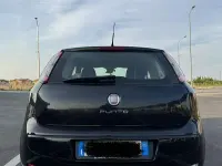 Usata Fiat Punto Active 63 CV (46 kW) 2011 Utilitaria