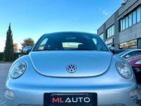 Usata VW New Beetle 101 CV (74 kW) 2004 Grigio Utilitaria