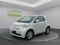 Usata Toyota iQ Lounge 67 CV (49 kW) 2013 Bianco Utilitaria