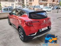Usata Renault Captur Intens 101 CV (74 kW) 2021 Rosso SUV