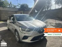 Käytetty Renault Clio V Zen 91 HP (66 kW) 2021 Harmaa Viistoperä