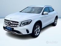 Usata Mercedes GLA180 108 CV (79 kW) 2018 Bianco SUV