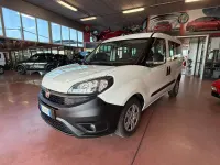 Usata Fiat Doblò Lounge 90 CV (66 kW) 2022 Bianco Monovolume