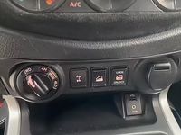 Usata Nissan Navara N-Connecta 163 CV (119 kW) 2017 Marrone Pick-up