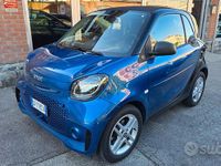 Begagnad Smart ForTwo Coupé Pure 41 kW (56 HK) 2021 Blå Halvkombi