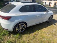 Usata Seat Leon FR 150 CV (110 kW) 2014 Bianco Coupé