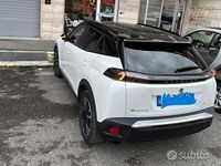 Usata Peugeot e-2008 100 kW (136 CV) 2021 Bianco SUV