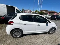 Usata Peugeot 208 Active 82 CV (60 kW) 2016 Bianco Utilitaria