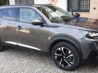 Usata Peugeot 2008 Allure 131 CV (96 kW) 2020 Grigio SUV