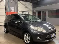 Usata Ford Fiesta Titanium 68 CV (50 kW) 2010 Grigio Berlina