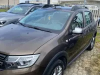 Usata Dacia Sandero Comfort 101 CV (74 kW) 2020 Marrone Berlina