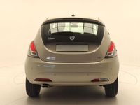 Usado Lancia Ypsilon S 95 CV (69 kW) 2017 Beige Utilitario