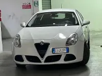 Usata Alfa Romeo Giulietta 105 CV (77 kW) 2011 Bianco Utilitaria