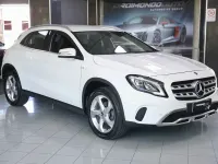 Usata Mercedes GLA200 Sport 136 CV (100 kW) 2017 Grigio SUV