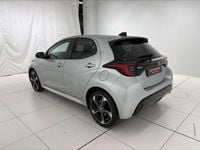 Nouă Toyota Yaris Hybrid Lounge 92 CP (67 kW) 2026 Argintiu Berlinǎ