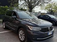 Usata VW Tiguan Elegance 150 CV (110 kW) 2022 Grigio scuro SUV