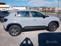 Nieuw Jeep Avenger Longitude 101 PK (74 kW) 2026 Grijs SUV