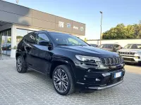 Używany Jeep Compass Summit 131 KM (96 kW) 2024 Czarny SUV