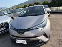 Usata Toyota C-HR Active 98 CV (72 kW) 2019 Argento SUV