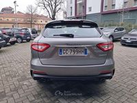 Usata Maserati Levante 349 CV (256 kW) 2020 Grigio SUV