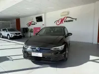 Usata VW Golf VIII Life 116 CV (85 kW) 2022 Nero Utilitaria