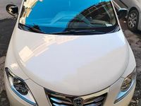 Usata Lancia Ypsilon Gold 69 CV (50 kW) 2015 Bianco Utilitaria