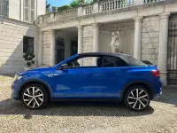 Usata VW T-Roc Cabriolet R-line 150 CV (110 kW) 2020 Blu/azzurro Cabrio