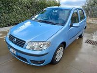 Usata Fiat Punto Classica 69 CV (50 kW) 2004 Grigio Berlina