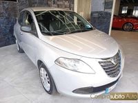 Usata Lancia Ypsilon Silver 95 CV (69 kW) 2014 Grigio scuro Utilitaria