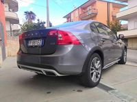 Usata Volvo S60 CC Pro 150 CV (110 kW) 2018 Grigio Berlina
