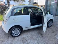 Usata Lancia Ypsilon 75 CV (55 kW) 2011 Bianco Utilitaria