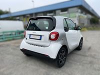 Usata Smart ForTwo Electric Drive 41 kW (56 CV) 2019 Bianco pastello Utilitaria